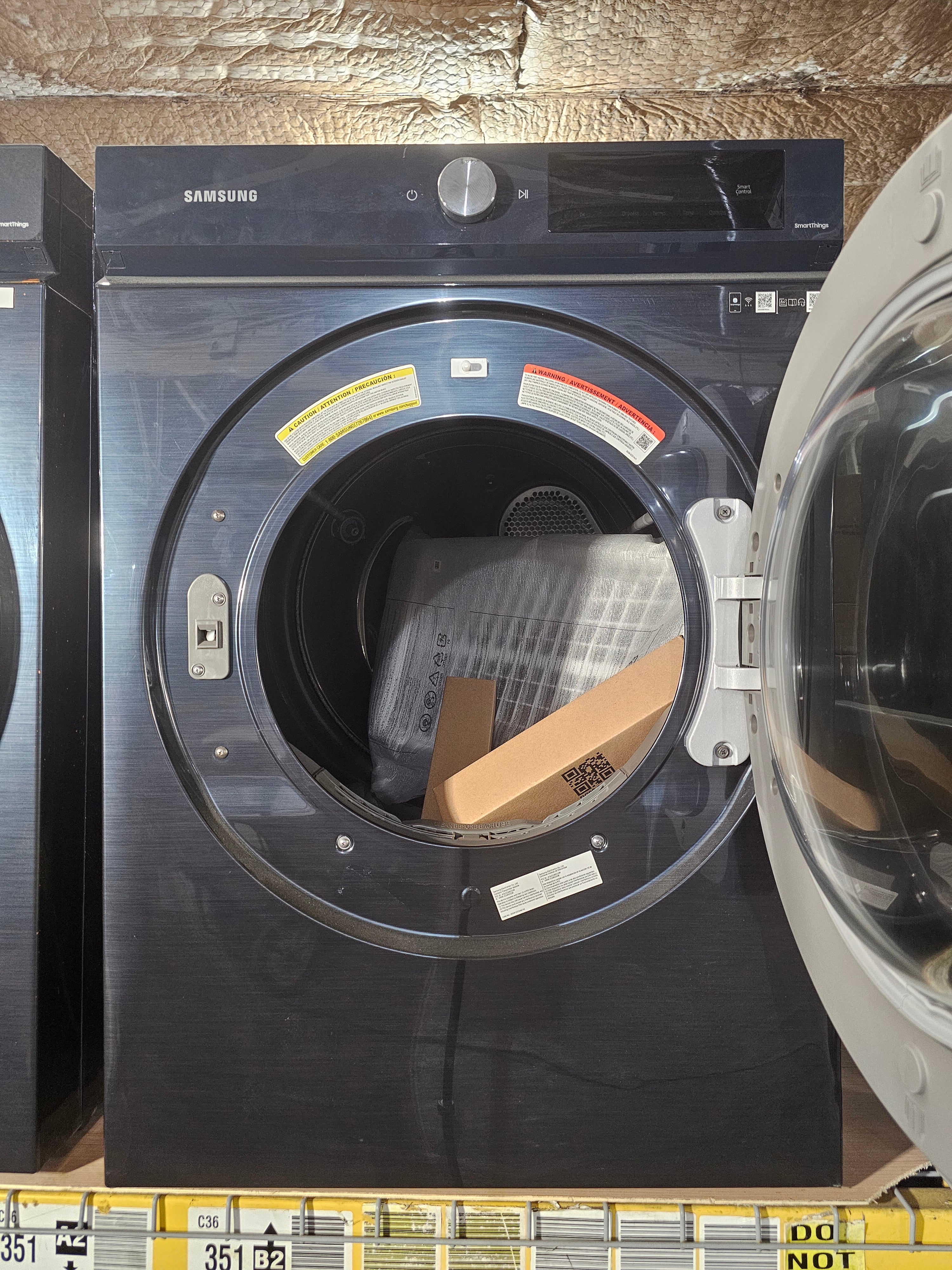 Samsung Bespoke 7.6 cu. ft. Ultra-Capacity Vented Smart Electric Dryer in Brushed Navy with Super Speed Dry and AI Smart Dial